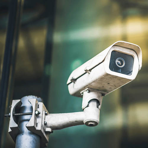 انتخاب دوربین مدار بسته برای انباری و سوله: نکات کلیدی برای امنیتی بی نظیر